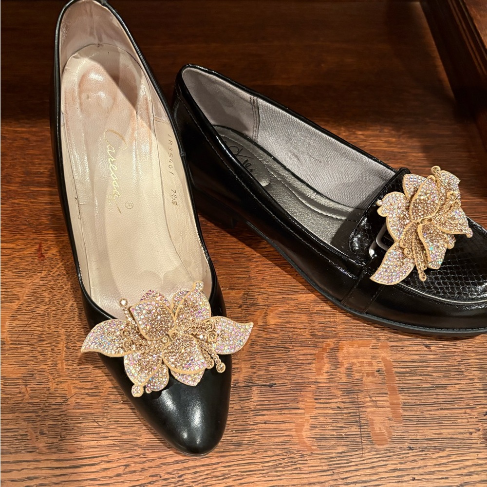 Gold Rhinestone Shoe Clips 3” - Picture 5 of 9